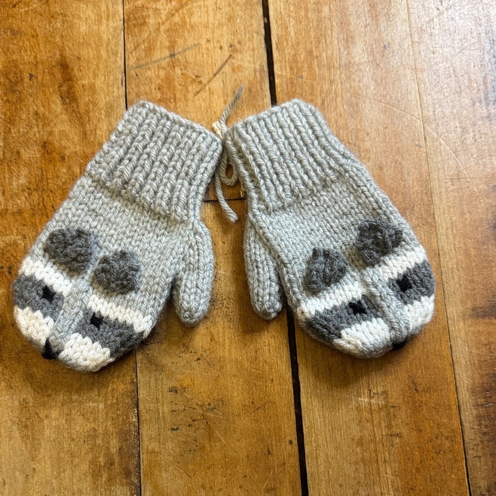 Handmade mittens toddler gray animal mittens unisex new never worn